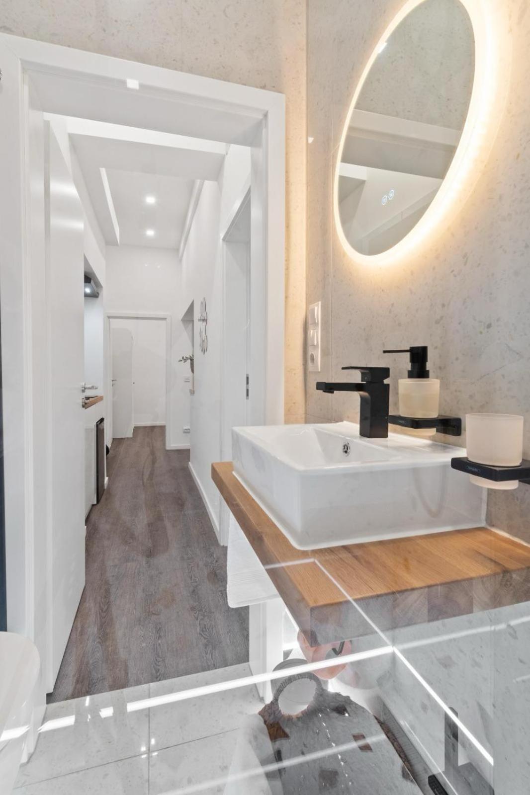 Apartment Old Town Fun & Bucharest